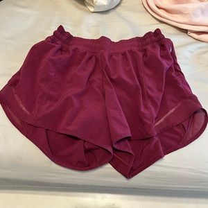 COPY - Lululemon maroon hotty hot short size 8 4” inseam